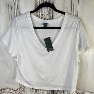 Wild Fable NWT White V-Neck Crop Women's Short Sleeve T Shirt Top